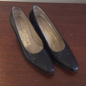 Vintage Salvatore Ferragamo Black Leather heels